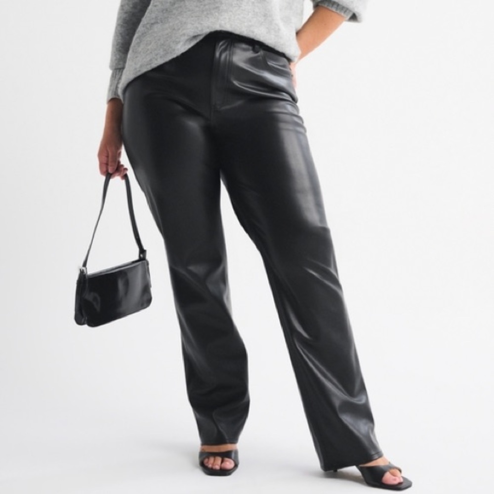 Abercrombie & Fitch Curve Love 90s Straight Ultra High-Waist Faux Leather Pants